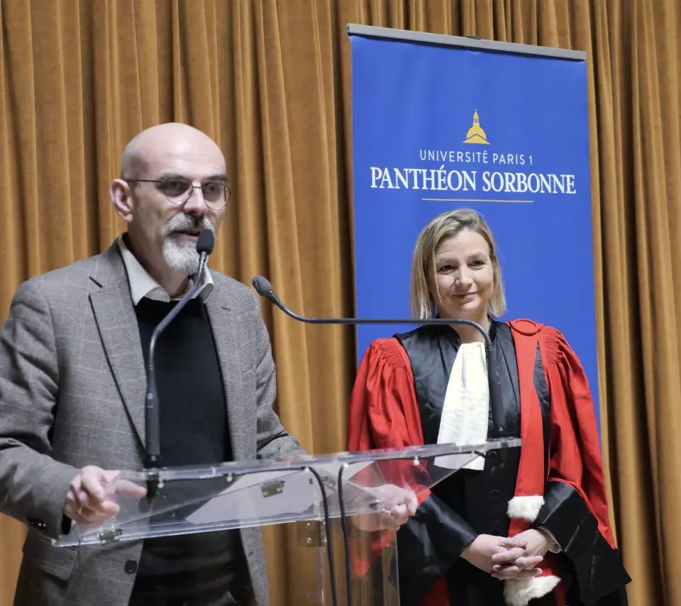 Monsieur Durelle-Marc et Madame Ranouil félicitent les nouveaux diplômés