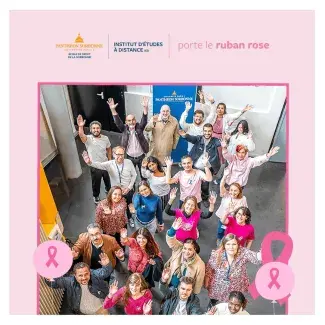 Equipe de l'IED-EDS qui soutient octobre rose